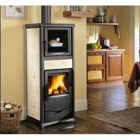 Holzofen mit Nordica Extraflame Rossella-Ofen plus 6,5 kW Sahne